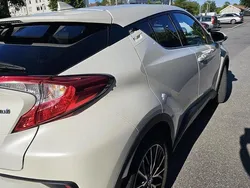 Vit Begagnad 2017 Toyota C-HR Executive SUV | 163 000 kr (Marknadspris)