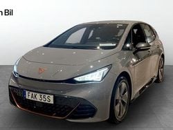 Ljusgrå (vapor grey) Begagnad 2023 Cupra Born Halvkombi | 269 900 kr (Marknadspris)