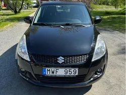 Svart Begagnad 2012 Suzuki Swift Halvkombi | 62 000 kr (Marknadspris)