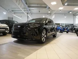 Svart (agate black (metallic)) Begagnad 2025 Ford Capri Halvkombi | 499 000 kr