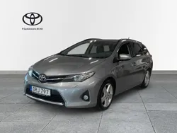 Ljusgrå (grå) Begagnad 2014 Toyota Auris Touring Sports Kombi | 89 900 kr (Marknadspris)