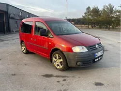 Röd Begagnad 2005 VW Caddy Minibuss | 40 000 kr (Marknadspris)