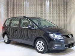 Svart Begagnad 2017 VW Sharan Minibuss | 169 900 kr (Marknadspris)