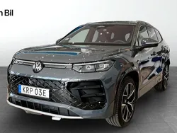 Grå Ny 2025 VW Tayron R-line SUV | 611 600 kr (Marknadspris)