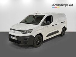 Vit Begagnad 2023 Fiat Doblò Minibuss | 259 900 kr (Marknadspris)