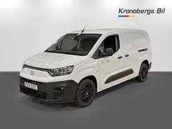 Vit Begagnad 2023 Fiat Doblò Minibuss | 259 900 kr (Marknadspris)