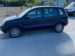 Blå Begagnad 2006 Ford Fusion Halvkombi | 45 000 kr (Dyr)
