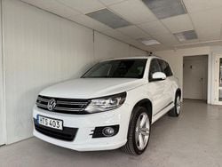 Vit Begagnad 2015 VW Tiguan R-line SUV | 119 900 kr (Marknadspris)