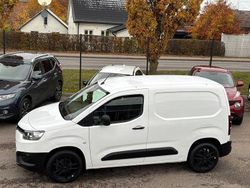 Vit Begagnad 2021 Toyota Proace City City Van | 109 000 kr (Bra pris)