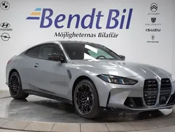 Skyscraper grey metallic Begagnad 2024 BMW M4 Comfort Edition Sportkupé | 1 175 000 kr