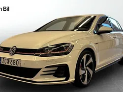 Vit Begagnad 2017 VW Golf VII GTI Kombi | 259 900 kr (Marknadspris)