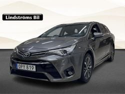 Mörkgrå (grå) Begagnad 2016 Toyota Avensis Active Kombi | 144 900 kr (Marknadspris)