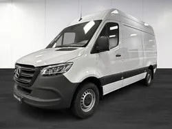 Vit Begagnad 2023 Mercedes Sprinter Van | 623 750 kr