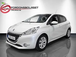 Vit Begagnad 2015 Peugeot 208 Halvkombi | 89 900 kr