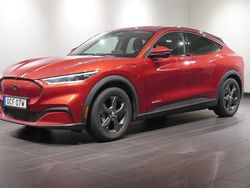Röd Begagnad 2021 Ford Mustang Mach-E Standard Range SUV | 299 900 kr (Superpris)