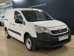 Vit Begagnad 2017 Peugeot Partner Minibuss | 99 900 kr (Marknadspris)