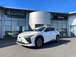 Vit Begagnad 2023 Lexus RZ 450e Executive Line SUV | 439 000 kr