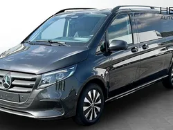 Svart Begagnad 2025 Mercedes Vito Minibuss | 723 790 kr