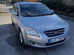 Silver Begagnad 2008 Kia Ceed EX Halvkombi | 25 900 kr (Marknadspris)