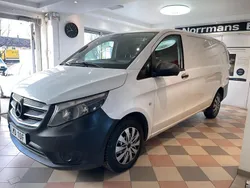 Vit Begagnad 2020 Mercedes Vito Minibuss | 169 000 kr (Bra pris)