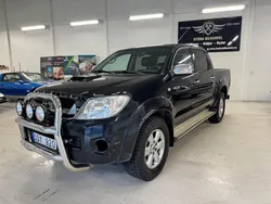 Svart Begagnad 2011 Toyota HiLux Pickup | 120 000 kr (Bra pris)