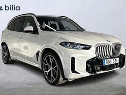Vit Begagnad 2025 BMW X5 Comfort Edition SUV | 949 000 kr