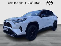 Vit Begagnad 2022 Toyota RAV4 Hybrid Style SUV | 379 000 kr (Bra pris)