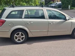 Grå Begagnad 2007 Opel Astra Kombi | 25 000 kr (Marknadspris)