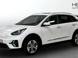 Vit (white) Begagnad 2022 Kia e-Niro Advance SUV | 324 900 kr (Marknadspris)