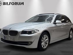 Ljusgrå Begagnad 2012 BMW 520 Kombi | 124 800 kr (Marknadspris)