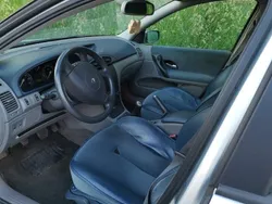 Grå Begagnad 2002 Renault Laguna II Privilege Halvkombi | 18 000 kr