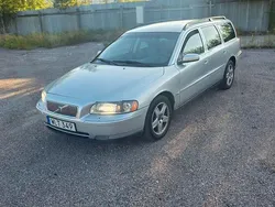 Ljusgrå (grå) Begagnad 2005 Volvo V70 Kinetic Kombi | 19 900 kr (Bra pris)