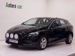 Svart Begagnad 2015 Volvo V40 Momentum Kombi | 135 000 kr (Lite dyr)
