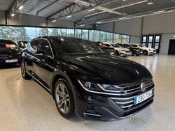 Svart Begagnad 2022 VW Arteon R-line Kombi | 243 900 kr (Marknadspris)