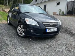 Svart Begagnad 2008 Kia Ceed 4 Halvkombi | 10 000 kr (Superpris)