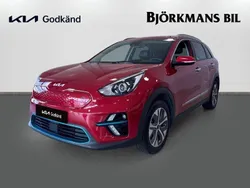 Röd (runway red) Begagnad 2022 Kia e-Niro Advance SUV | 259 000 kr (Bra pris)