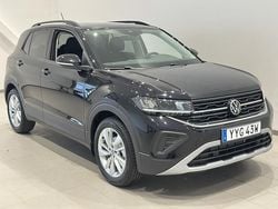 Svart (deep black pearl) Ny 2025 VW T-Cross Life SUV | 335 900 kr (Marknadspris)
