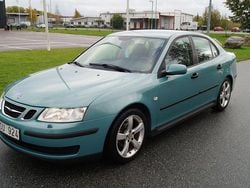 Ljusblå (grön) Begagnad 2004 Saab 9-3 Sedan | 27 900 kr (Marknadspris)