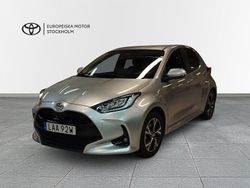 Silver Begagnad 2024 Toyota Yaris Hybrid Active | 249 900 kr (Dyr)