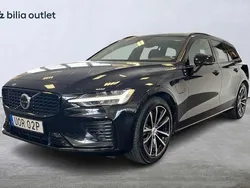 Svart Begagnad 2023 Volvo V60 Plus Kombi | 439 900 kr (Marknadspris)