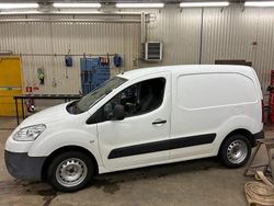 Begagnad 2012 Peugeot Partner Van | 45 000 kr (Marknadspris)