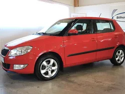 Röd Begagnad 2013 Skoda Fabia Elegance Halvkombi | 77 000 kr (Dyr)