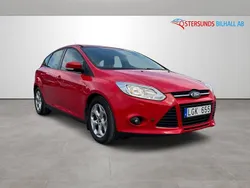 Röd Begagnad 2011 Ford Focus Trend Halvkombi | 69 900 kr (Dyr)
