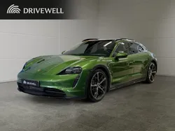 Grön Begagnad 2021 Porsche Taycan Cross Turismo Sedan | 699 000 kr (Marknadspris)
