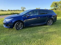Blå Begagnad 2016 Toyota Avensis Active Kombi | 145 000 kr (Bra pris)