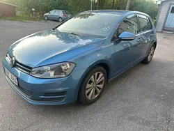 Blå Begagnad 2012 VW Golf VII Halvkombi | 89 900 kr (Marknadspris)