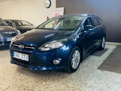 Blå Begagnad 2013 Ford Focus Titanium Kombi | 99 900 kr (Lite dyr)