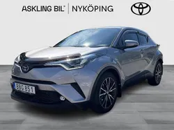 Mörkgrå Begagnad 2019 Toyota C-HR Executive SUV | 229 000 kr (Marknadspris)