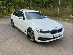 Vit Begagnad 2018 BMW 520 Sport Line Kombi | 219 000 kr (Superpris)
