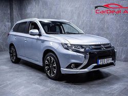 Silver Begagnad 2016 Mitsubishi Outlander P-HEV Comfort Edition SUV | 158 800 kr (Marknadspris)
